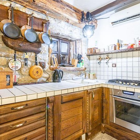 Апартаменты Stone House Srida Башка-Вода Экстерьер фото